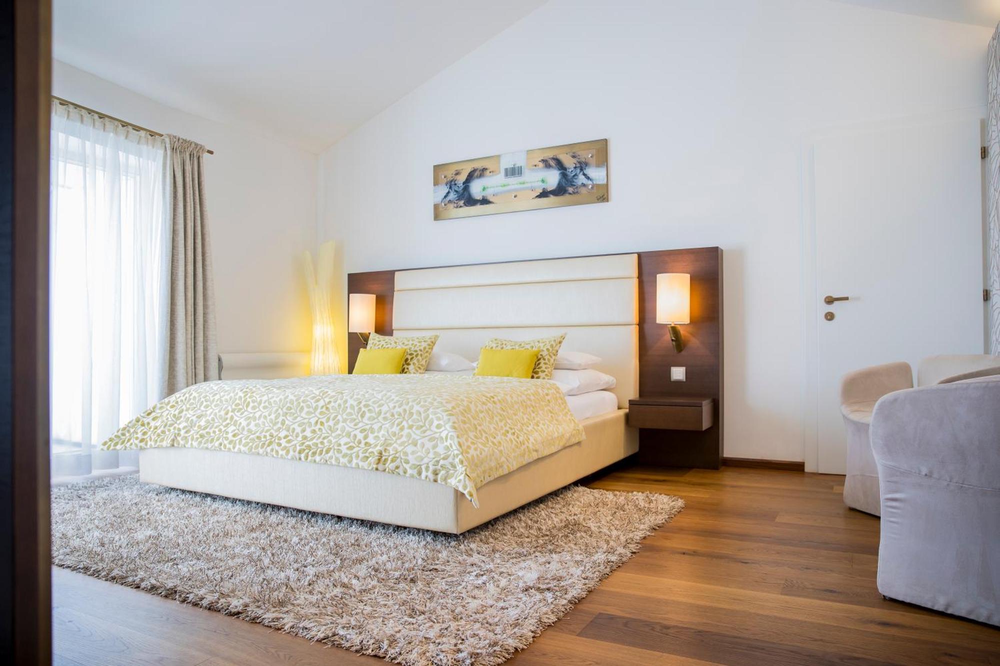 Iris Porsche Hotel & Restaurant Mondsee Ngoại thất bức ảnh