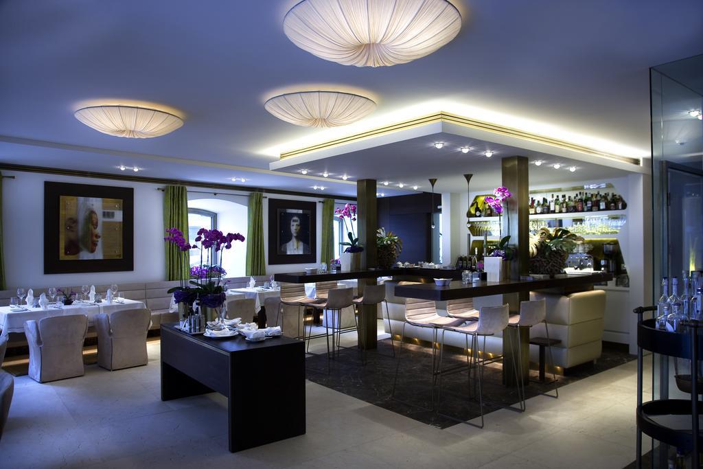 Iris Porsche Hotel & Restaurant Mondsee Ngoại thất bức ảnh